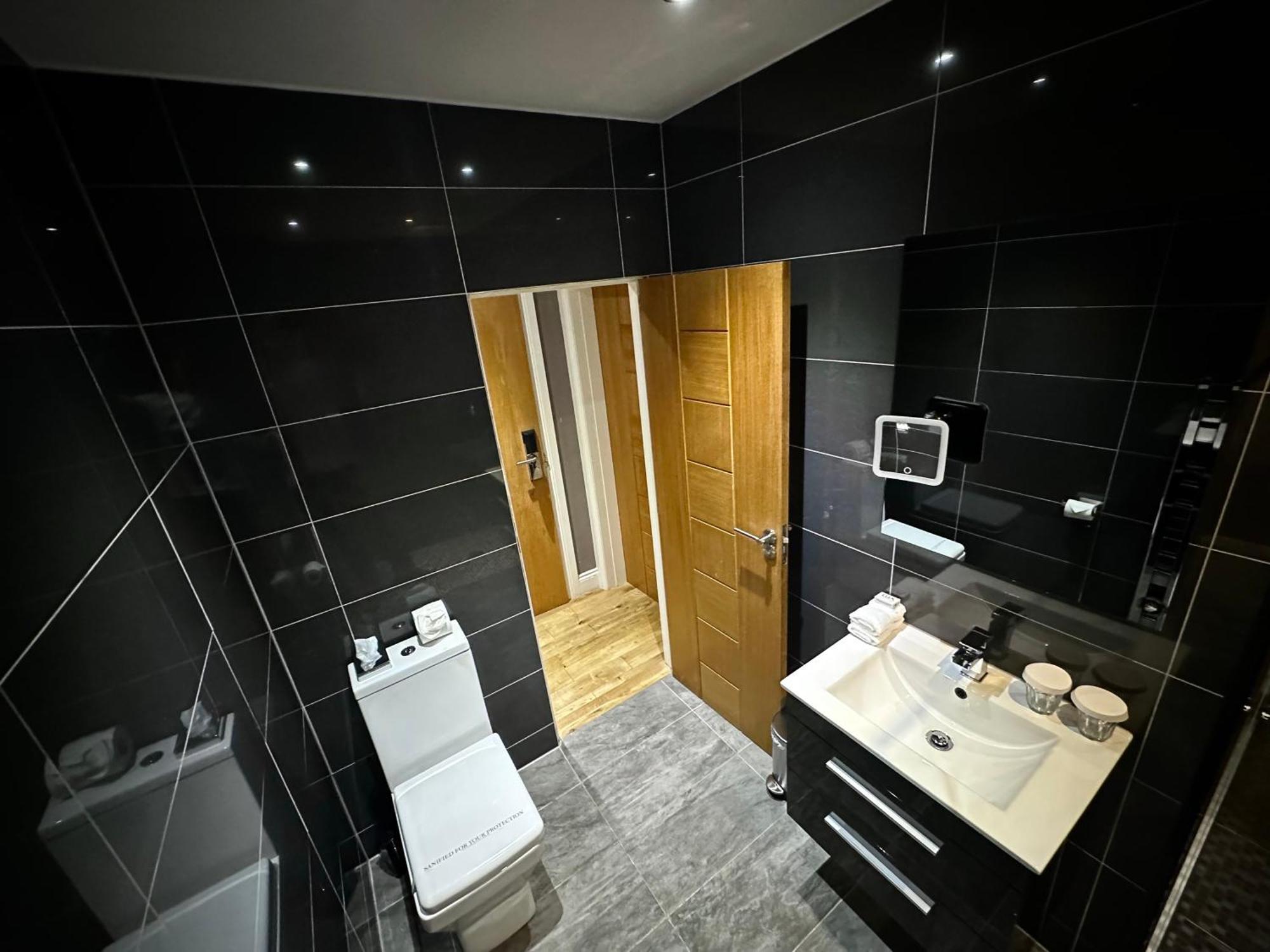 Halvard Apartments At Castletown Bagian luar foto