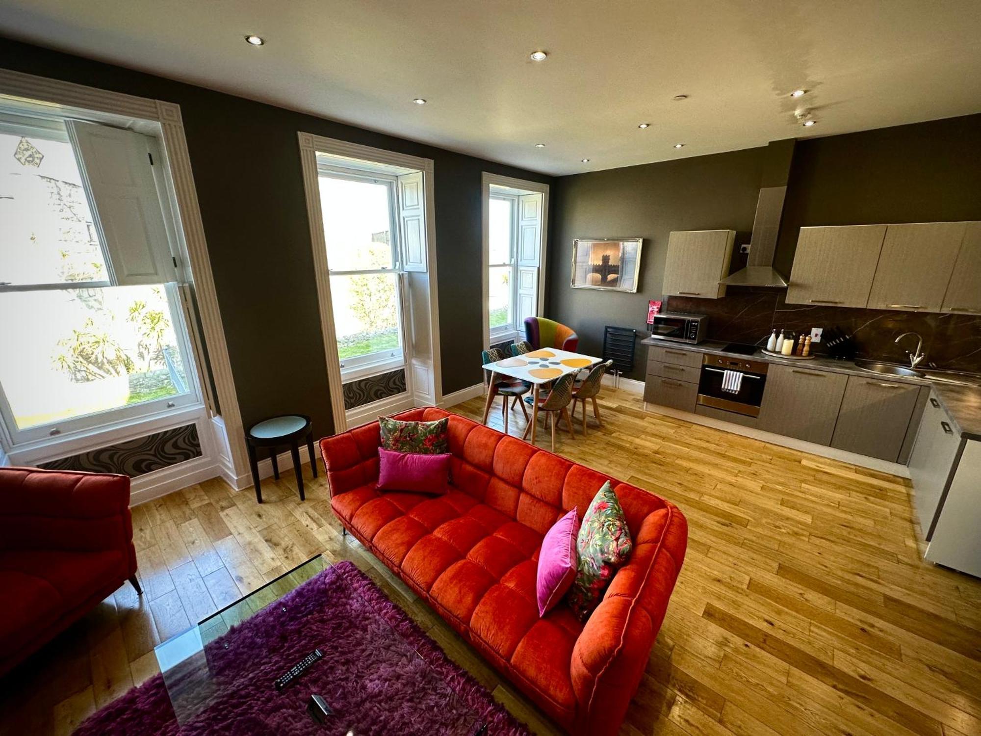 Halvard Apartments At Castletown Bagian luar foto