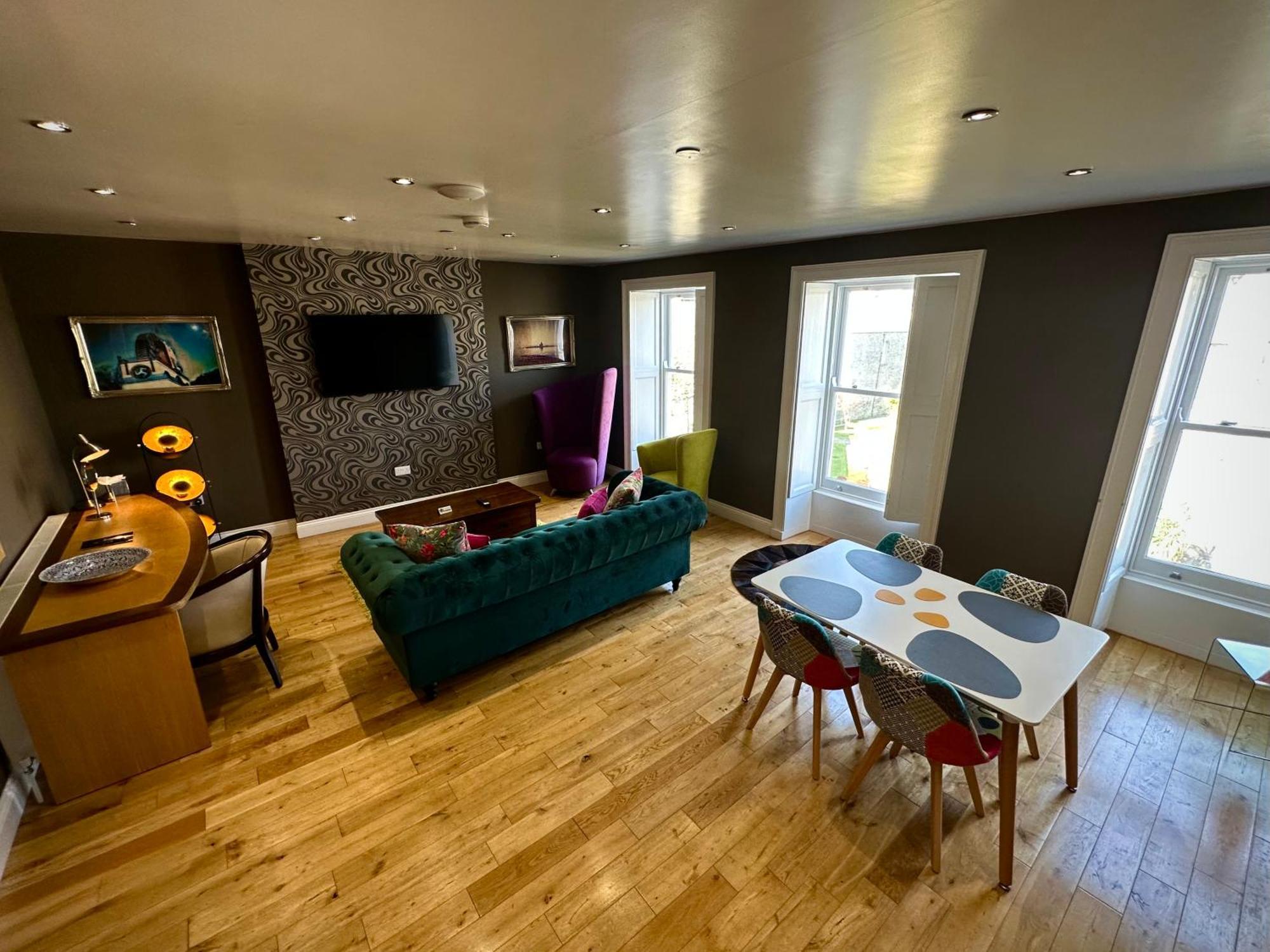 Halvard Apartments At Castletown Bagian luar foto